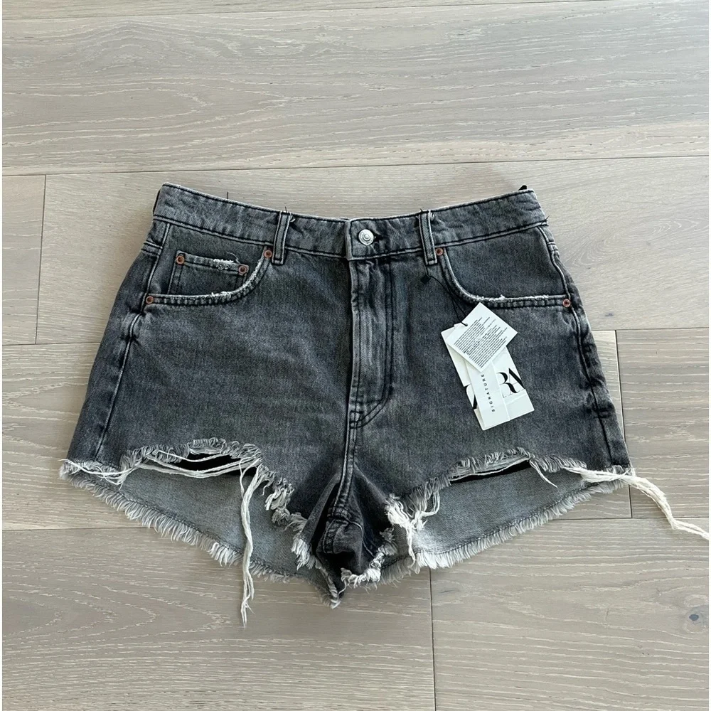 NWT ZARA the High Waisted Shorts in Arctic grey size 10